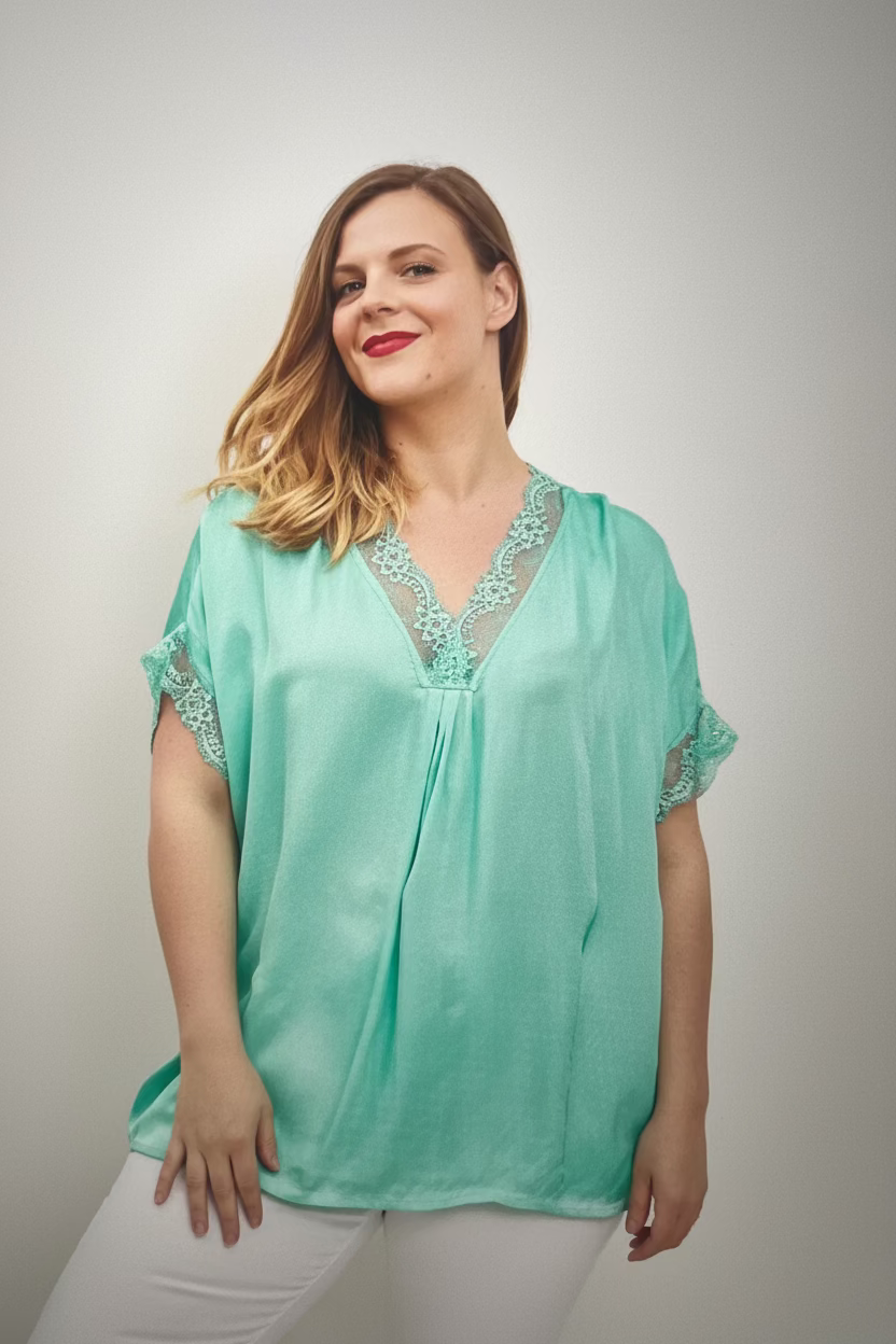 Blouse satin grande taille